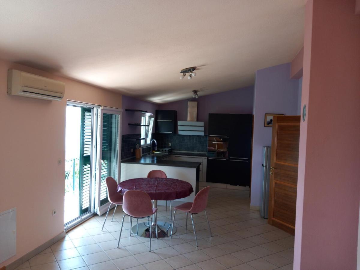 Mitan apartman Tučepi Exterior foto
